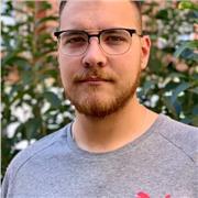 Titulado en Ingeniería de organización industrial da clases de Matemáticas y Física